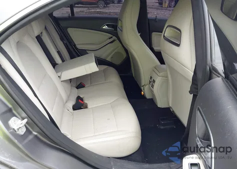 2015 Mercedes-Benz Cla 250 z USA, uszkodzony, nr VIN WDDSJ4EBXFN250242